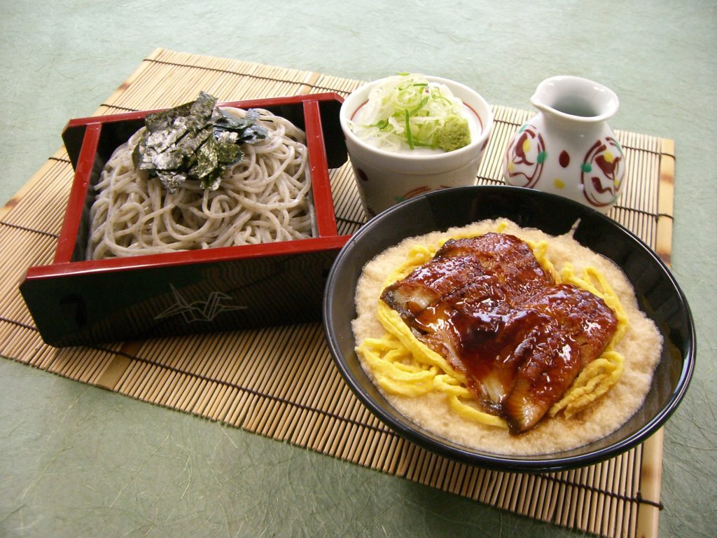 店主の思いつきメニュー「うなとろ丼セット」「はもの竜田揚げと梅おろしそば」が登場！
