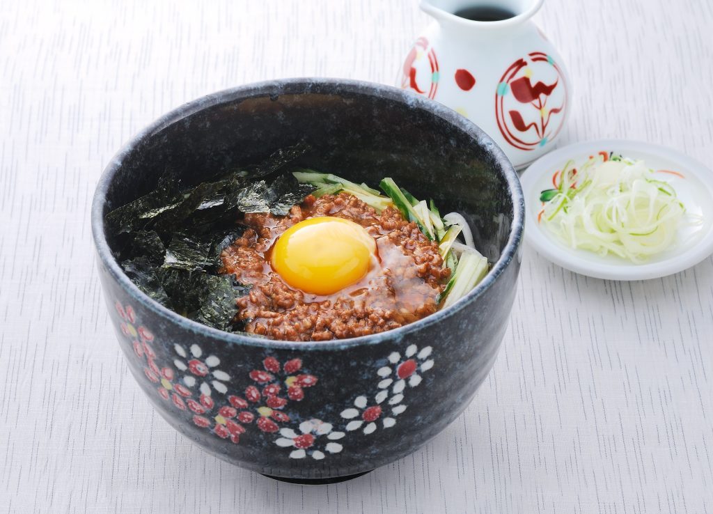 おすすめ夏メニューがはじまりました！「肉みそ辛味まぜそば」など4品目！