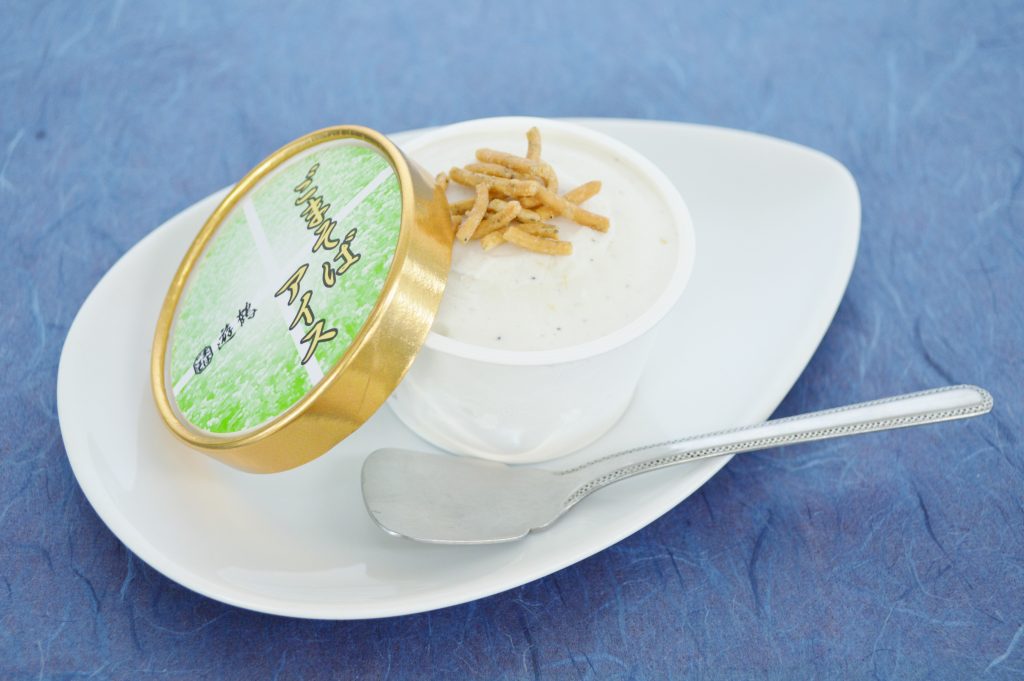 季節限定！「ごまそばアイス」を販売いたします。